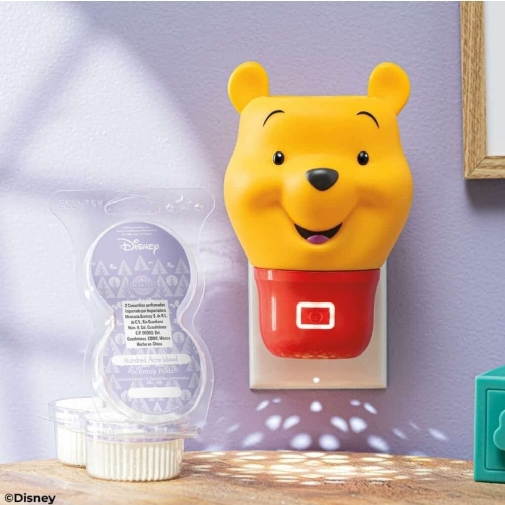Scentsy Disney Winnie the Pooh Wall Fan Diffuser Light Hundred Acre Woods Pods